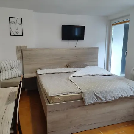 Apartma Lastovka Alsómarác